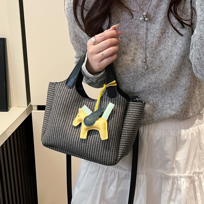 

Модная модная мини-сумка с буквенным логотипом - повседневный простой кожаный клатч для женщин, большой вместительности