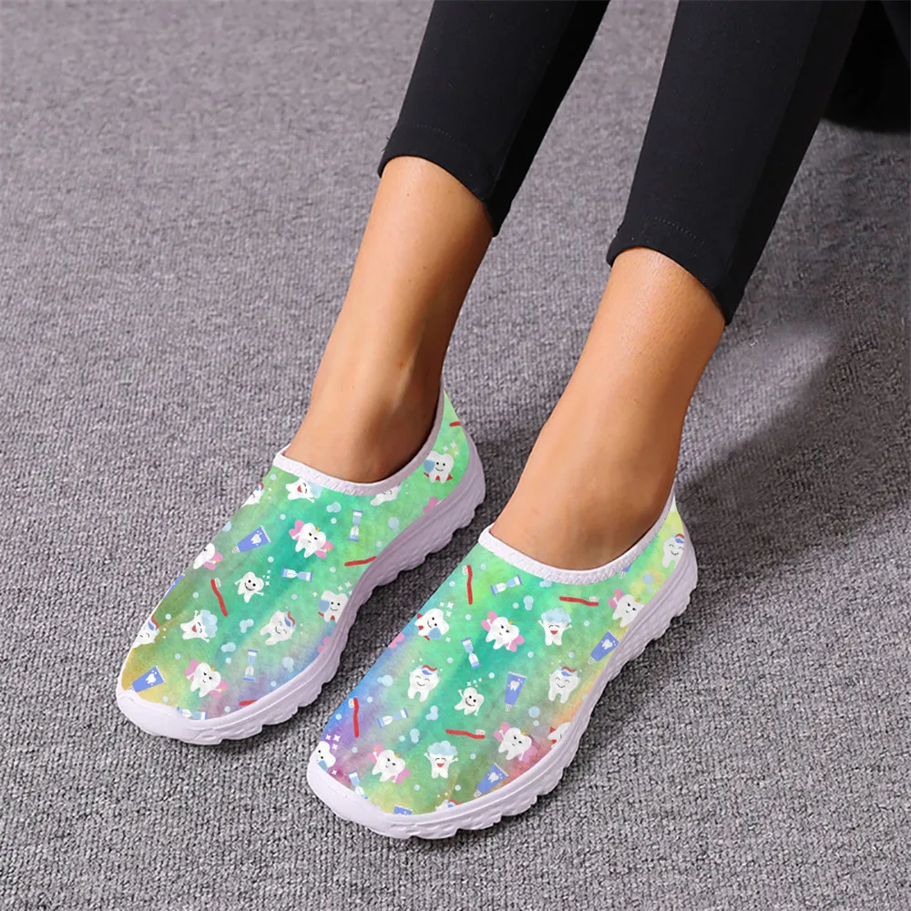 New Gradient Dentist Dental Cartoon Pattern Women Men Spring Autumn Tennis Shoes Dirt Resistant Shock Absorption Casual Sneakers