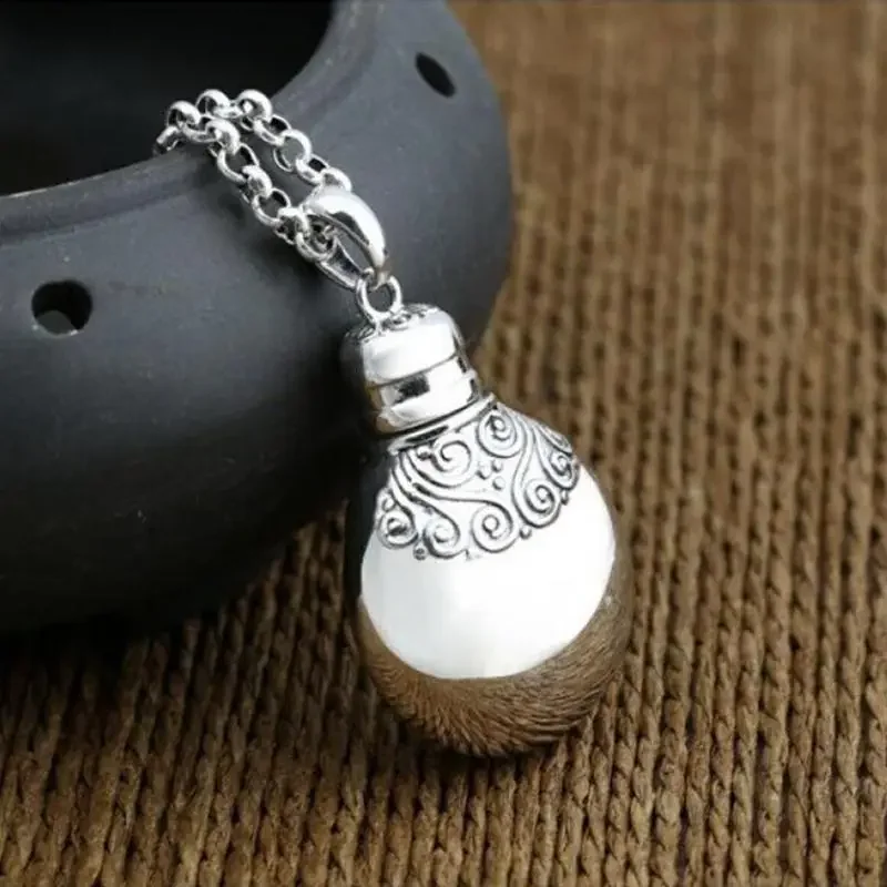 Creative Design Openable Perfume Bottle Pendant Necklace Suitable for Men and Women Fashion Charm Jewelry Gift