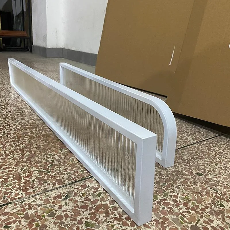 Restaurant Booth Partition Light Luxury Simple Changhong Glass Screen Hot Pot Hotel Wrought Iron Low Wall Fence