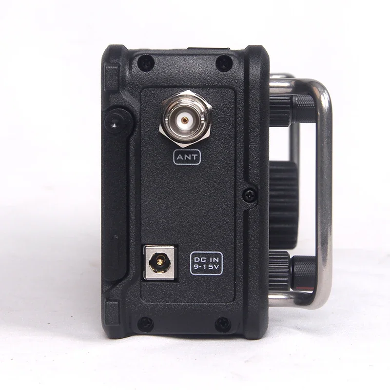 

Portable shortwave radio HF/50MHz full mode transceiver