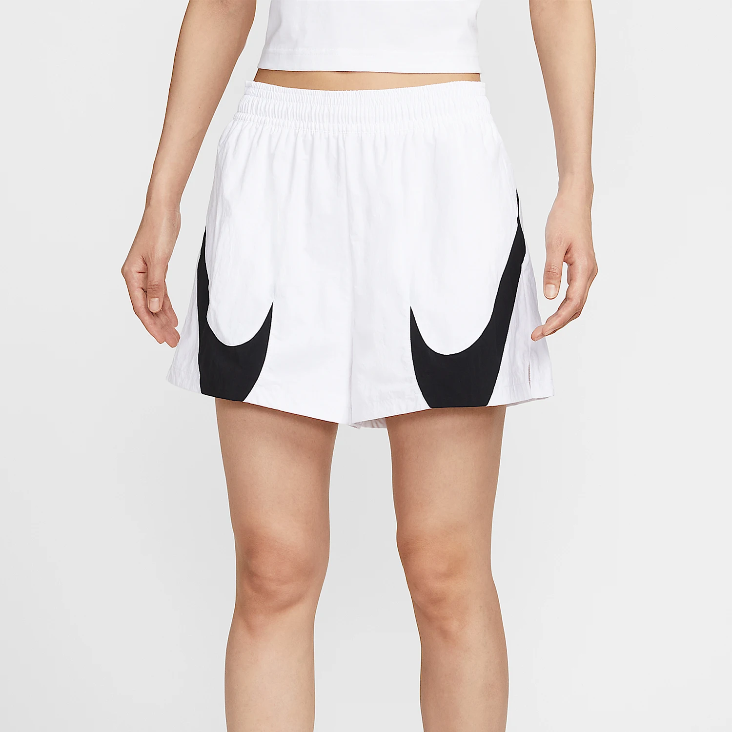 Nike Authentic Sportswear Women's Loose Mid Rise Casual Shorts HV2360-100