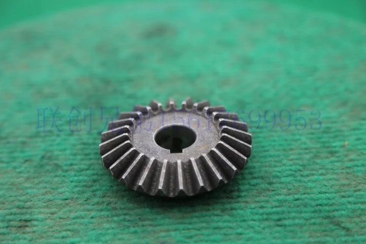 Various models of hay chopper gearbox Bevel type toothed hay cutter gearbox parts are original and authentic