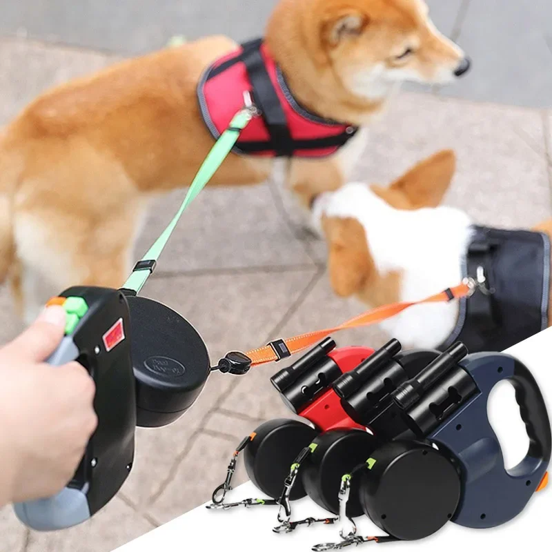 【セール中】3in1ダブルヘッド自動巻き取り式犬用リード懐中電灯うんち袋ディスペンサー反射ペット猫伸縮式子犬牽引ロープ