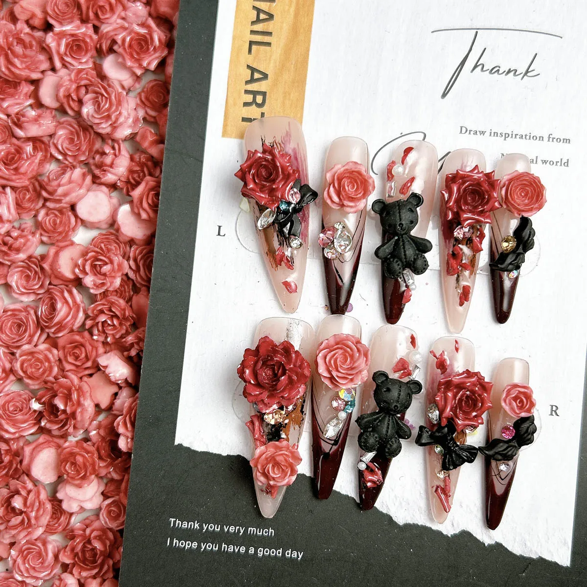 다양한 스타일의 연꽃 모란 장미 레진 네일 아트 참 3D 발광 모조 잎 꽃 혼합 네일 장식 DIY 네일 부품