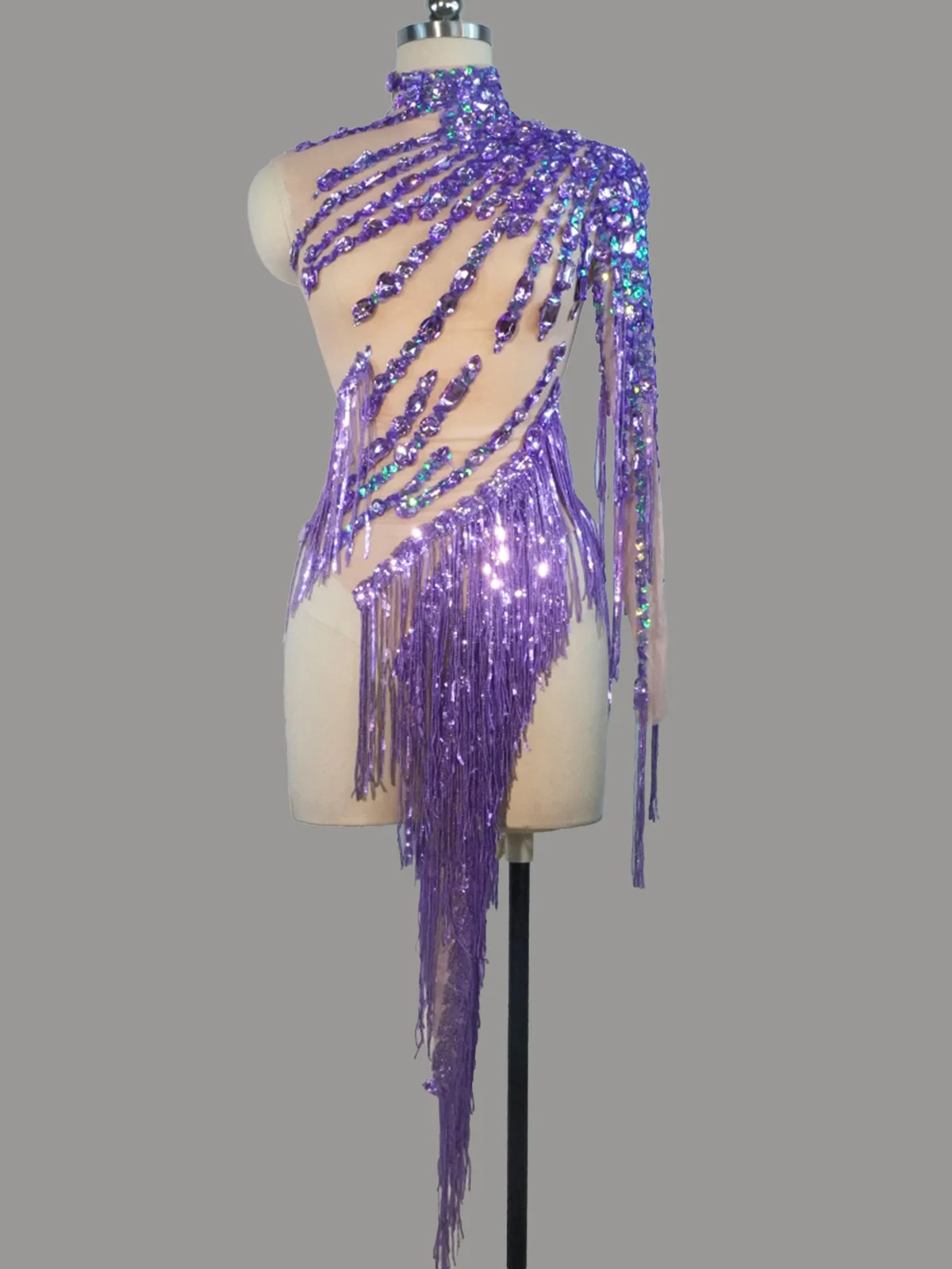 المرأة مثير نحيل يوتار المغني راقصة تظهر المرحلة ارتداء سباركلي الراين المرأة ملابس رقص هامش واحد الكتف ارتداءها