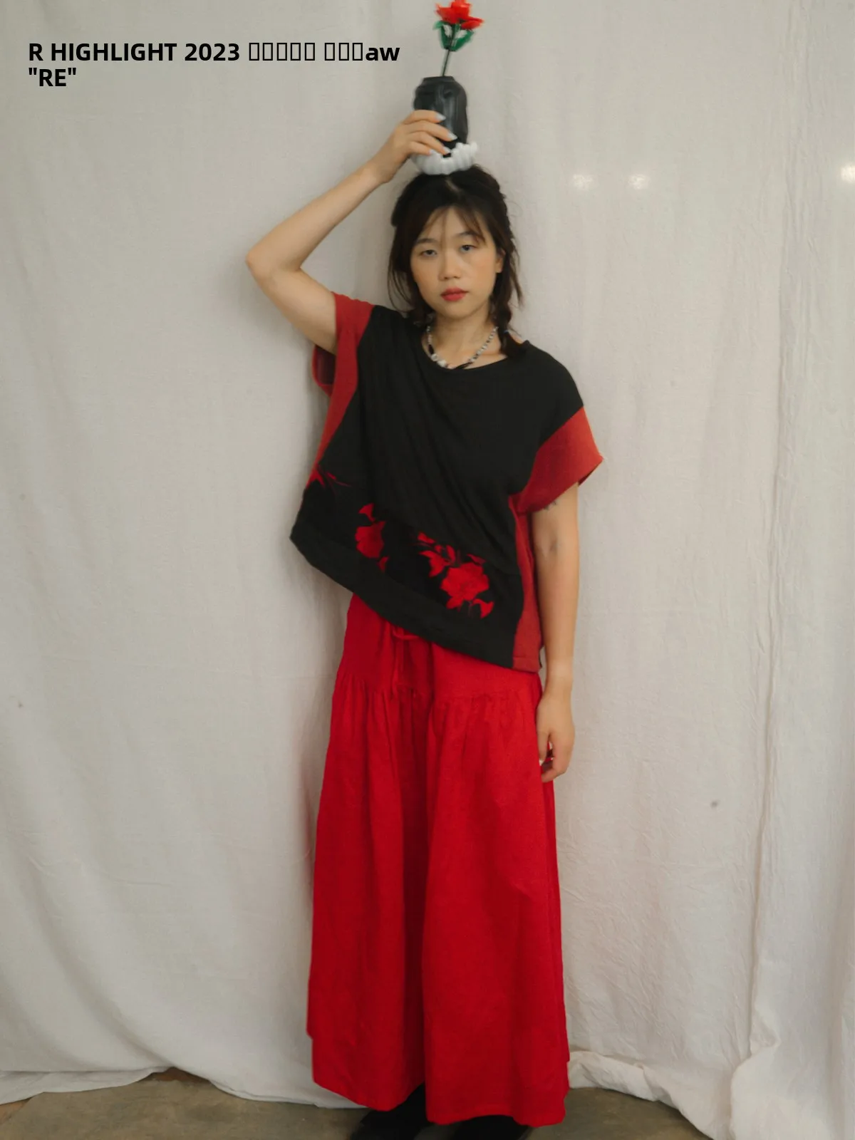 

Дизайнерский топ из различных материалов с эффектом утягивания талии, ярко-красный, уличный стиль, свободный крой, хлопок, круглый вырез