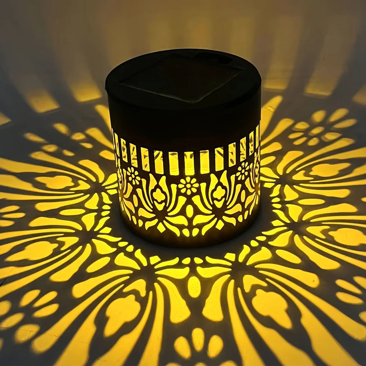 الشمسية جدار سياج ضوء مصباح بالطاقة مصابيح حديقة للخطوات في الهواء الطلق إضاءة مقاومة للماء مسار مصابيح معدنية فانوس الدرج آخر الفناء