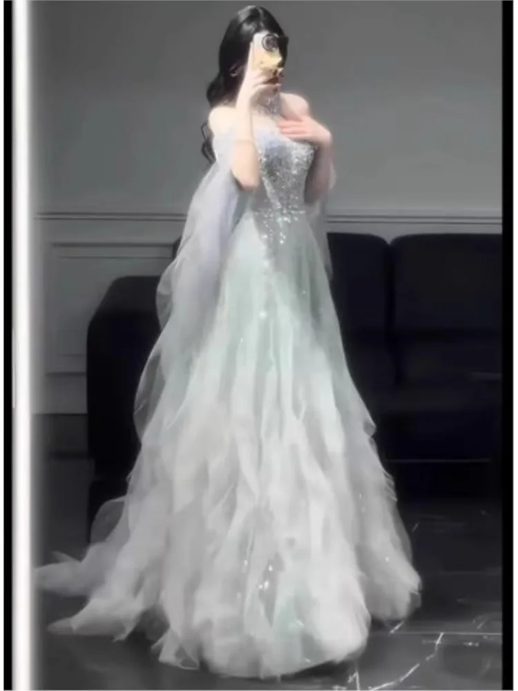 

Heavy Industry toasting morning robe a light luxury and niche banquet one-shoulder host dress