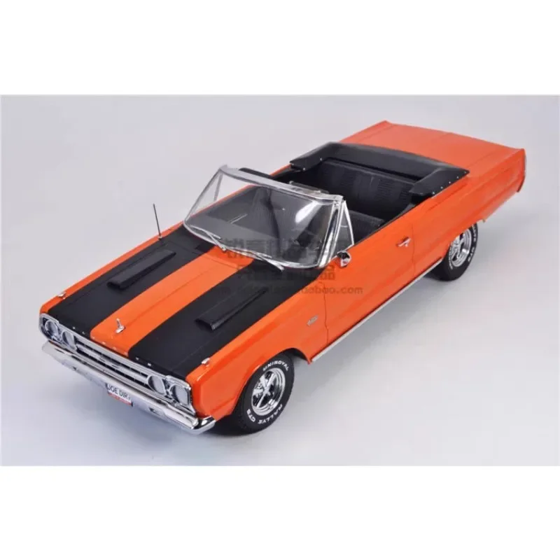 1:18 1967 Plymouth Belvedere GTX Conver alloy car model, children's collection of decorative toys, for children's holiday gifts.