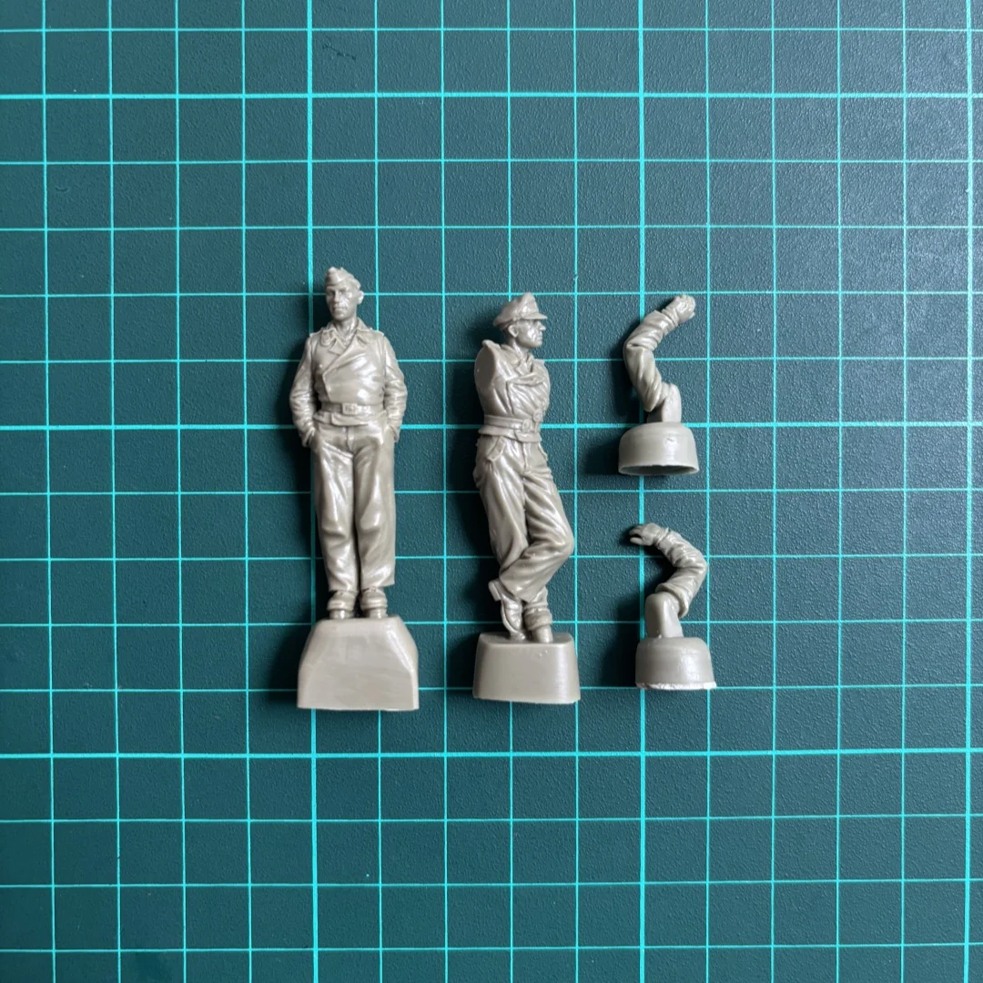 

Комплект неокрашенной модели из смолы 1/35, военная тема, экипаж немецкого танка в разобранном и неокрашенном виде GK, 1804R