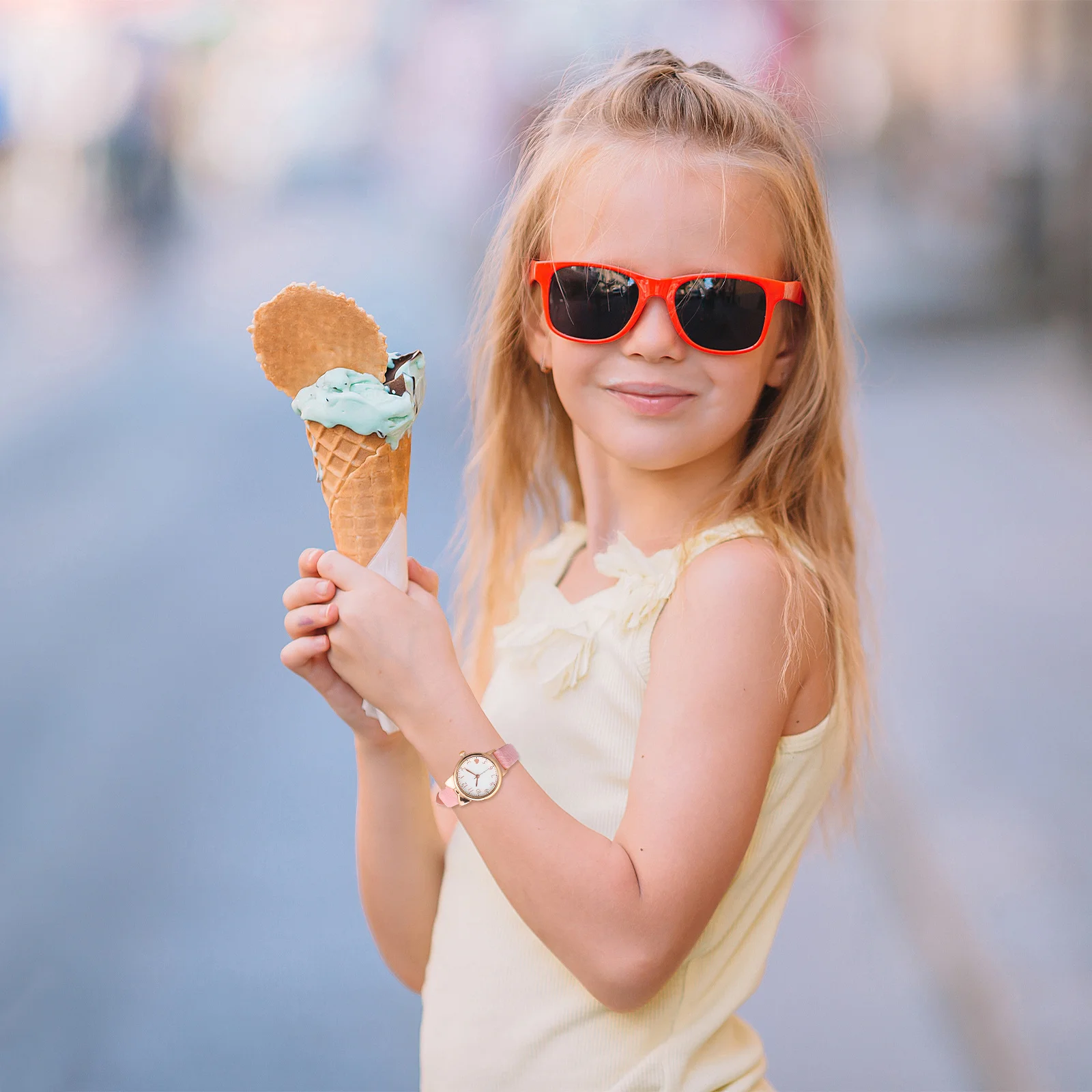 قطعة واحدة من ساعة المعصم التناظرية المضيئة كاجوال للحفلات الطلابية لساعة الزخرفية خفيفة الوزن ومريحة