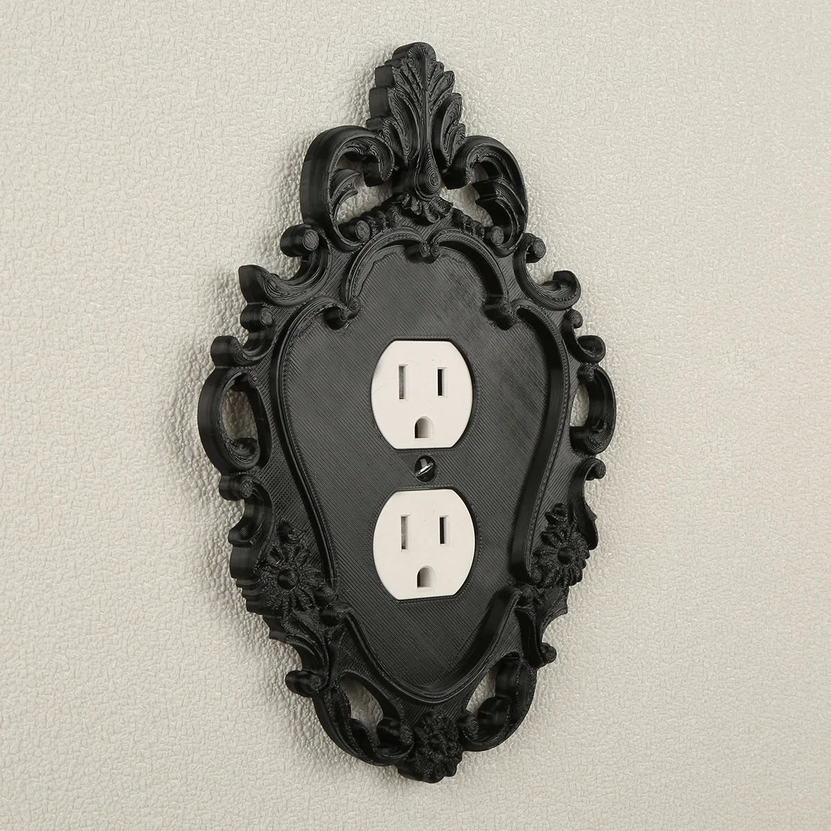 Cross‑border European Vintage Heart Shaped Carved Light Switch Plate Cover Baroque Black Wall Switch Decor Frame