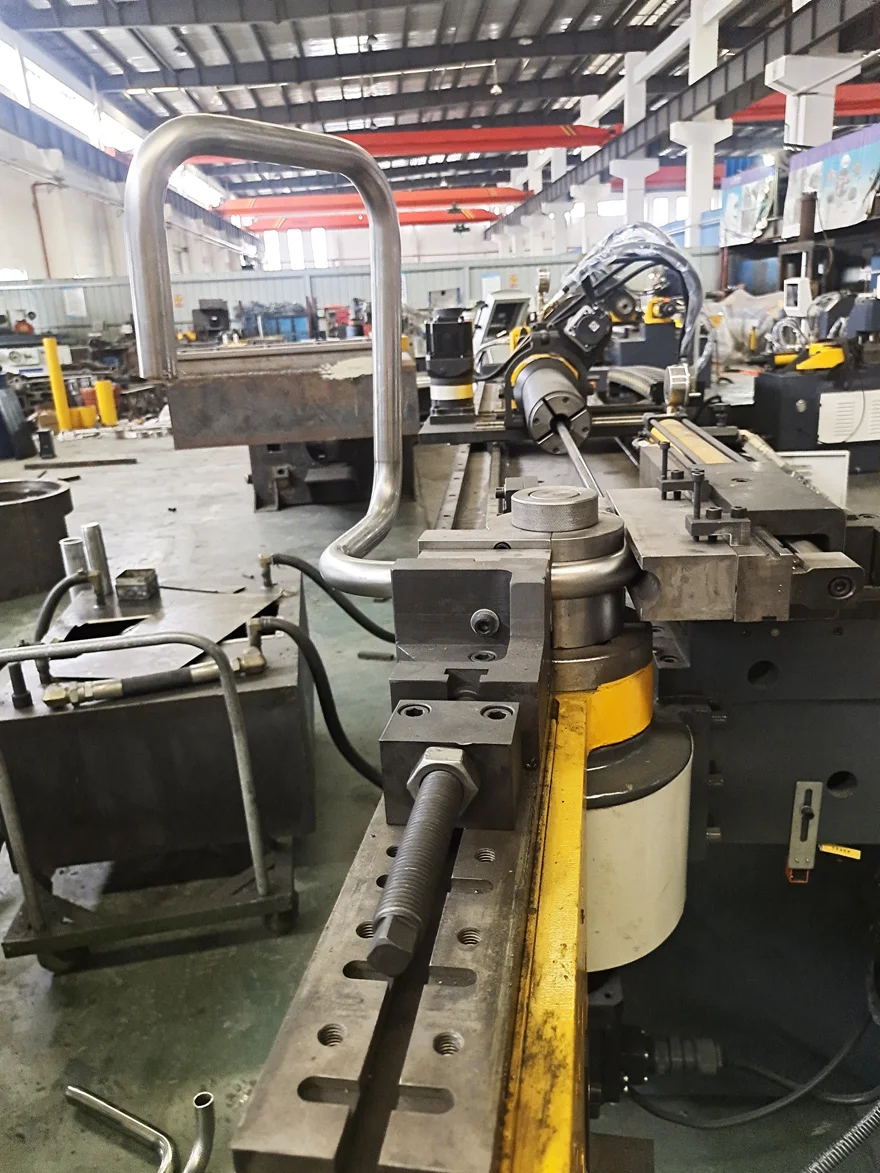 63CNC Exhaust Pipe and Tube Muffler Mandrel Tube Bender CNC Pipe Bending Machine