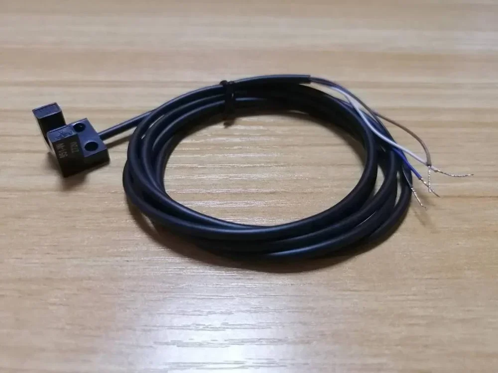 

EE-SX951-W 5V-24VDC Photo Electric Sensor