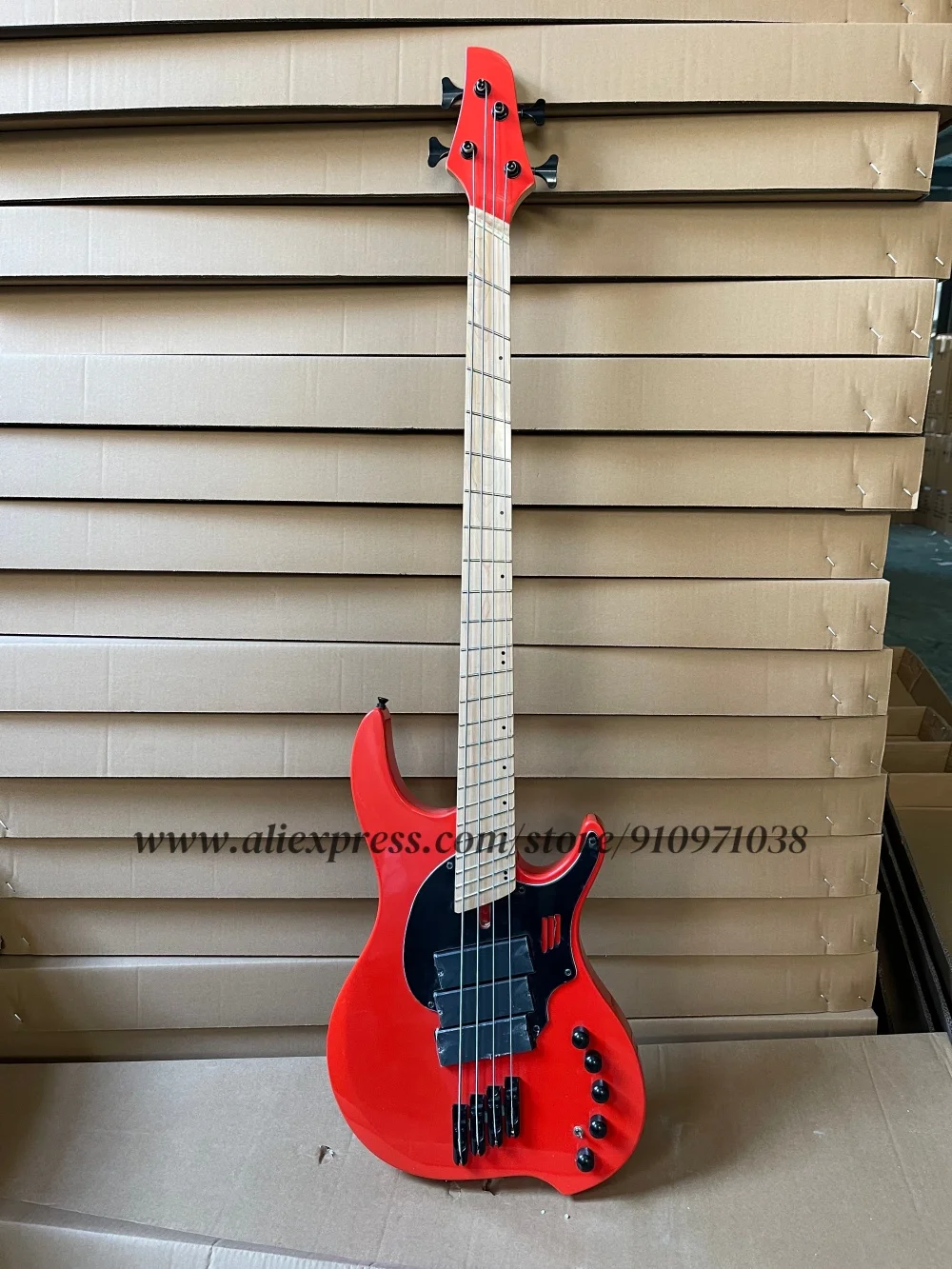 

4 string bass, orange electric bass, DingW body, maple neck, active battery compartment, black tuner, customizable color