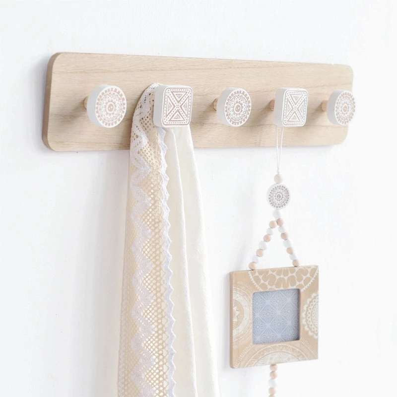 

Wall Mounted Coat Rack,Entryway Hanging Coat Rack,Wood Coat Rack With 5 Hooks Rail For Coat, Scarf, Bag, Towel