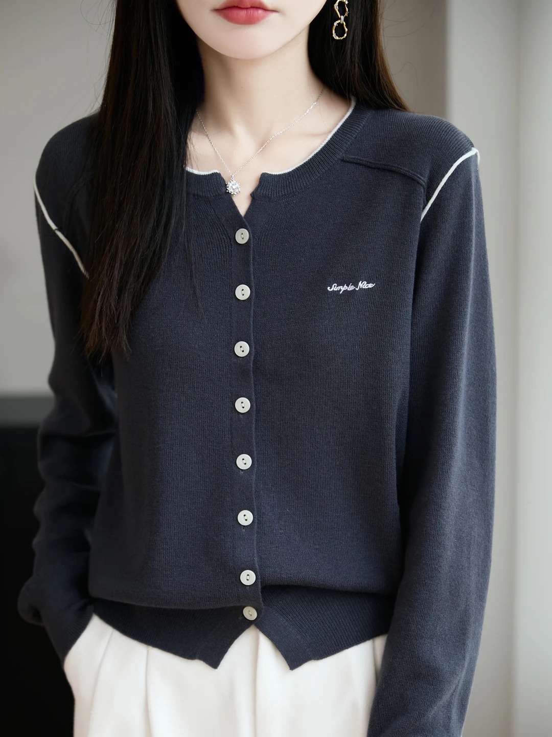 

Outlet Embroidered Letter Patch Color Blo Вязаный открытый кардиган Тонкий длинный све Верхняя одежда French Sle Medium Softn