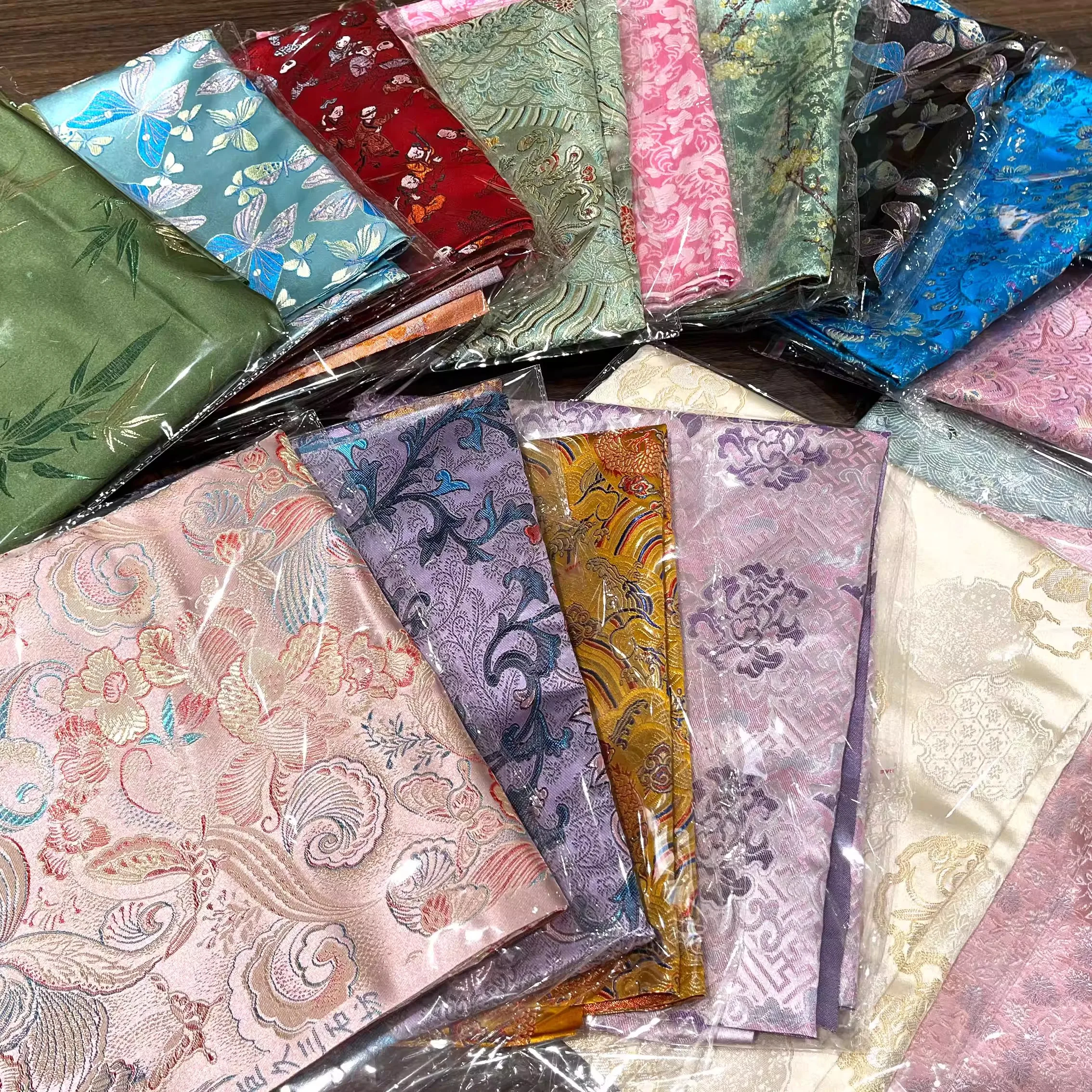 

Набор для рукоделия: Жаккардовая ткань ручной работы для детской одежды, новогодних нарядов, сумок, саше, домашнего шитья