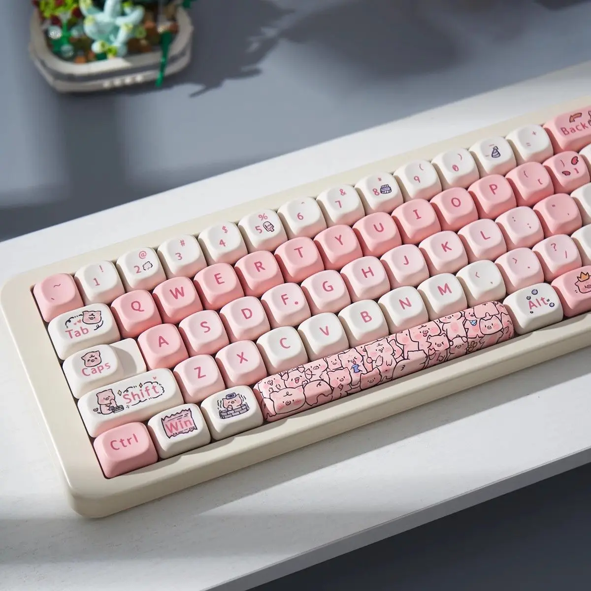 

MOA Profile Cute Pig Cartoon Keycaps Customized Dye Sublimation PBT Keycaps for Gateron Cherry MX Switches Mechanical Keyboard