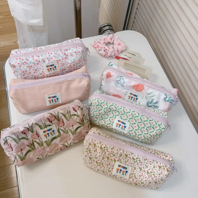 1 Piece Lovely Floral Pencil Pouch Retro European Style Flower Pencil Case High Capacity Canvas Stationery Storage Bag Student