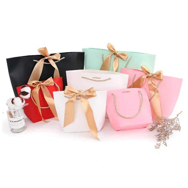 100Pcs/Lot Large Size Gold Present Box For Pajamas Clothes Packaging Gold Handle Paper Box Bags Kraft Paper Gift Bag With Handle