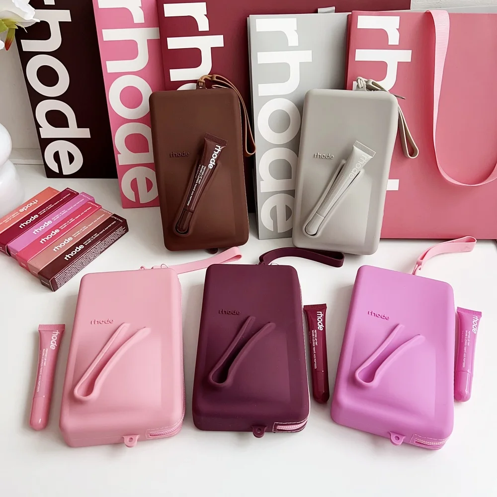 

Rhode Lip Gloss Cosmetic Bag Organizer Lipstick Clip Holder Silicone Case Wrist Strap For iPhone 16 15 14 13 12 11 Pro Max Cover