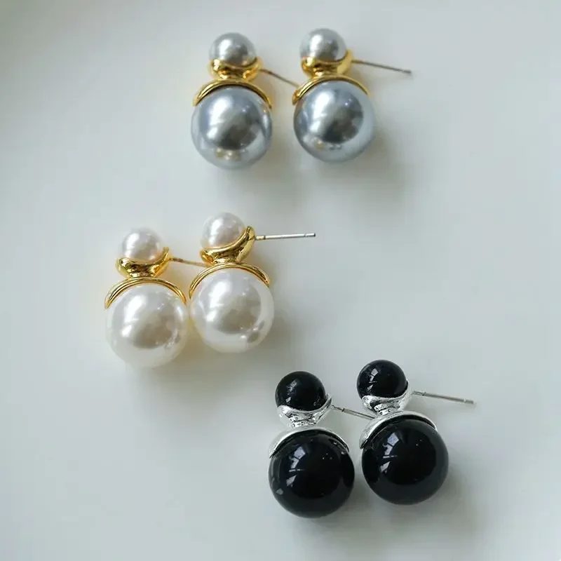 European Trend Brass Metal Luxury Design Sense of High Imitation Pearl Earrings for Women Fashion High Sense of Jewelry