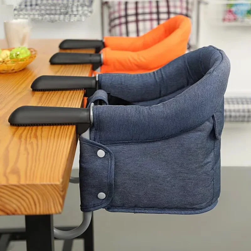 Silla portátil de alimentación para bebés, asiento de cinco puntos con cinturón de seguridad, elevador de comedor, cubierta de asiento con gancho