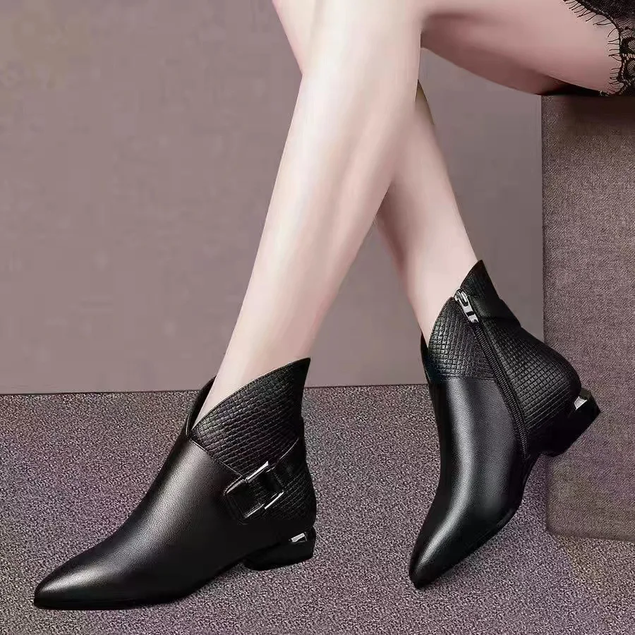 

Pointed Short Shoes Women's New 2024 Autumn and Winter Women's Boots Fashion Thick Heel Thin Boots Design Martin Boots