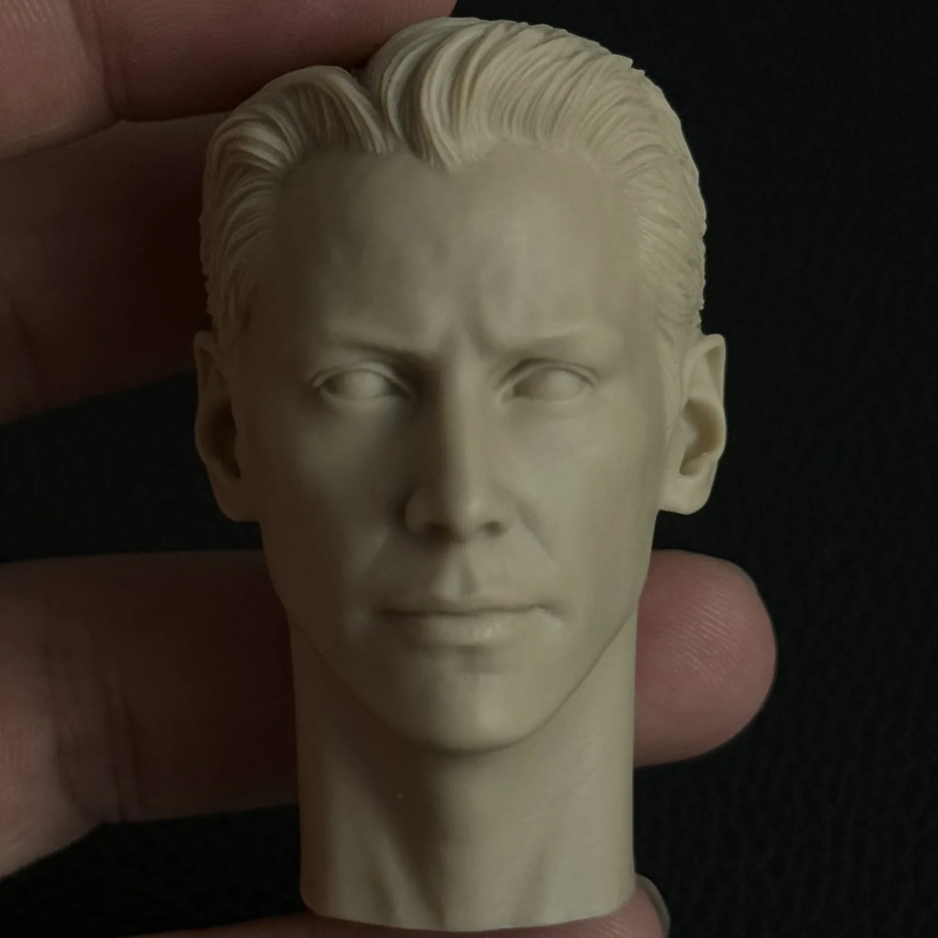 

1/6 Die-Cast Resin Statue Head Fine and Detailed Unpainted Free Shipping ( Keanu Reeves )