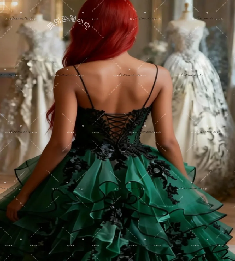 Charming Green Gothic Wedding Dress With Lace Spaghetti Straps Tiered Ruffles Medieval Bride Dress 2026 Costume Celtic Bridal