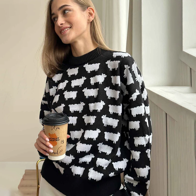 TARUXY Autumn New Round Neck Alpaca Print Sweater For Women Loose Casual Sweater Pullover Fashion Long Sleeve Knitted Top Female