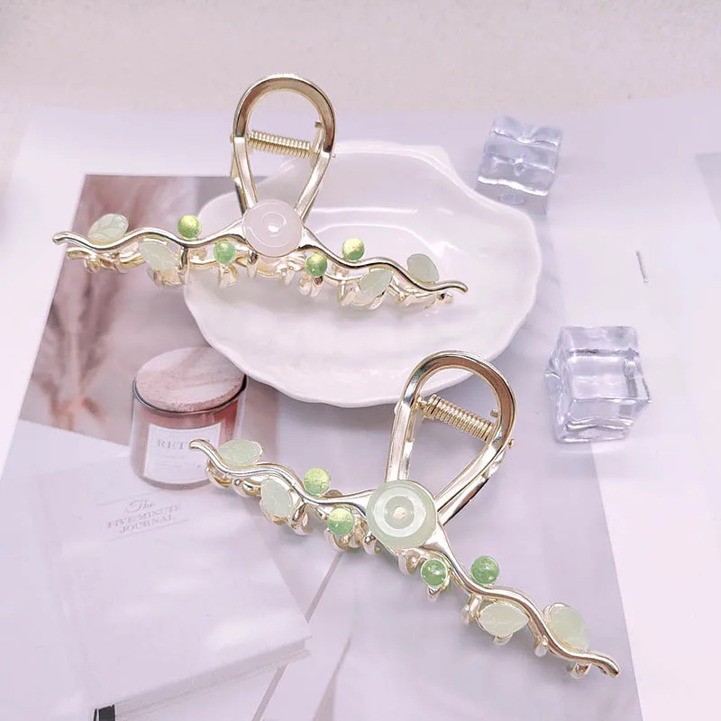 

Зажим для мира в китайском стиле для женщин выделяет ощущение изысканности. Назад головы — стильная заколка для волос.