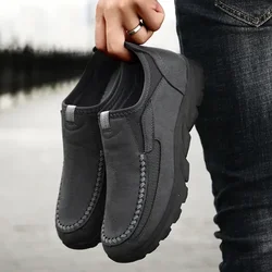 Mocassins de couro respirável masculino, sapatos deslizantes, tênis de condução retrô, marca de luxo casual, mocassins da moda, 2023