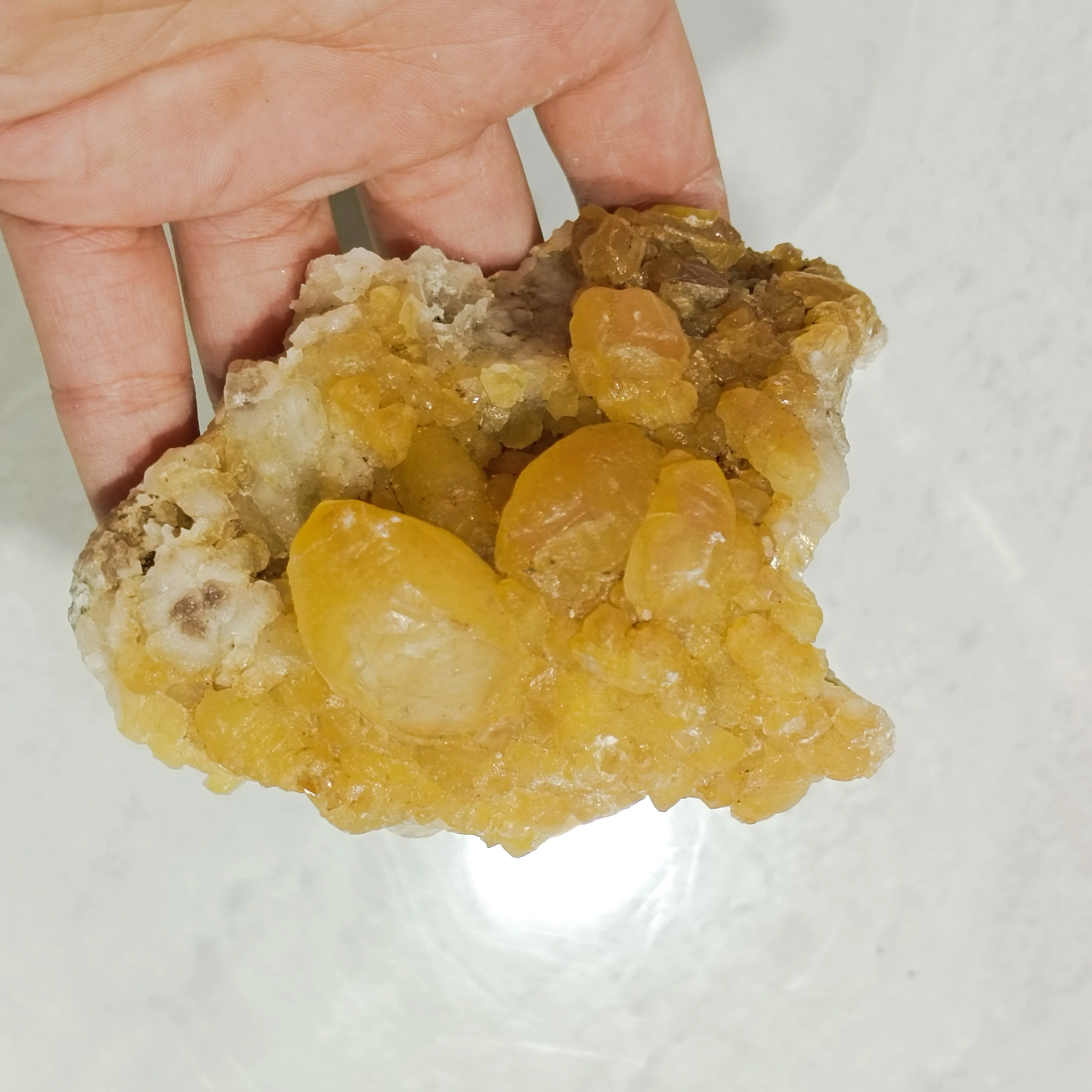 1pc Natural Yellow Calcite Stone Minerals Crystals Samples Symbiont Healing Reiki Gemstones Home Decoration