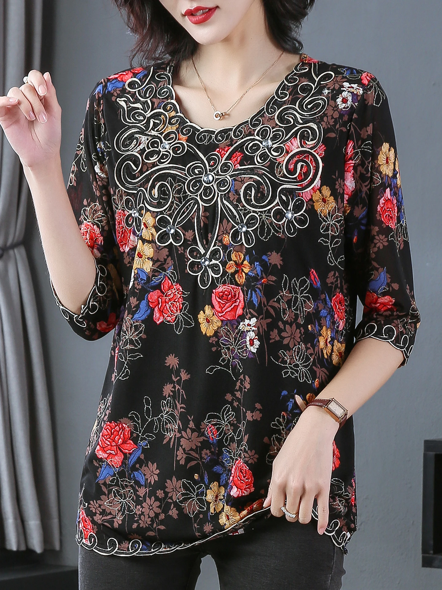 Top ampio per coprire la pancia e dimagrire - Camicia piccola nobile ricamata che riduce l'età, dimagrante e ricamata da donna di grandi dimensioni