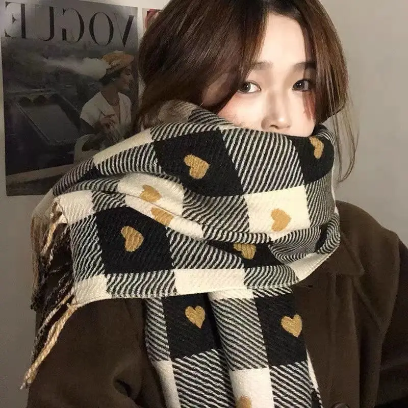 Autumn Winter Scarf Women Lovely Heart Retro Outdoor Warm Plaid Chic Student Comfortable Casual Cozy Elegant All-match Accessory