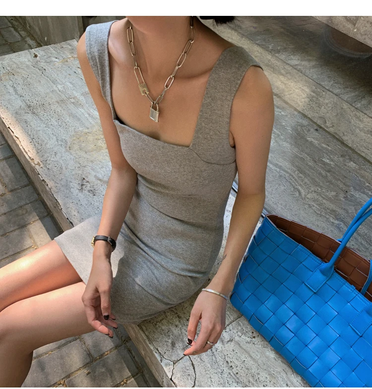 AOSSVIAO Sexy Slim Fit Bodycon Minikleider für Frauen 2026 Sommer Neuankömmling Schwarz Weiß Grau Tankkleid mit quadratischem Ausschnitt – Detail 19