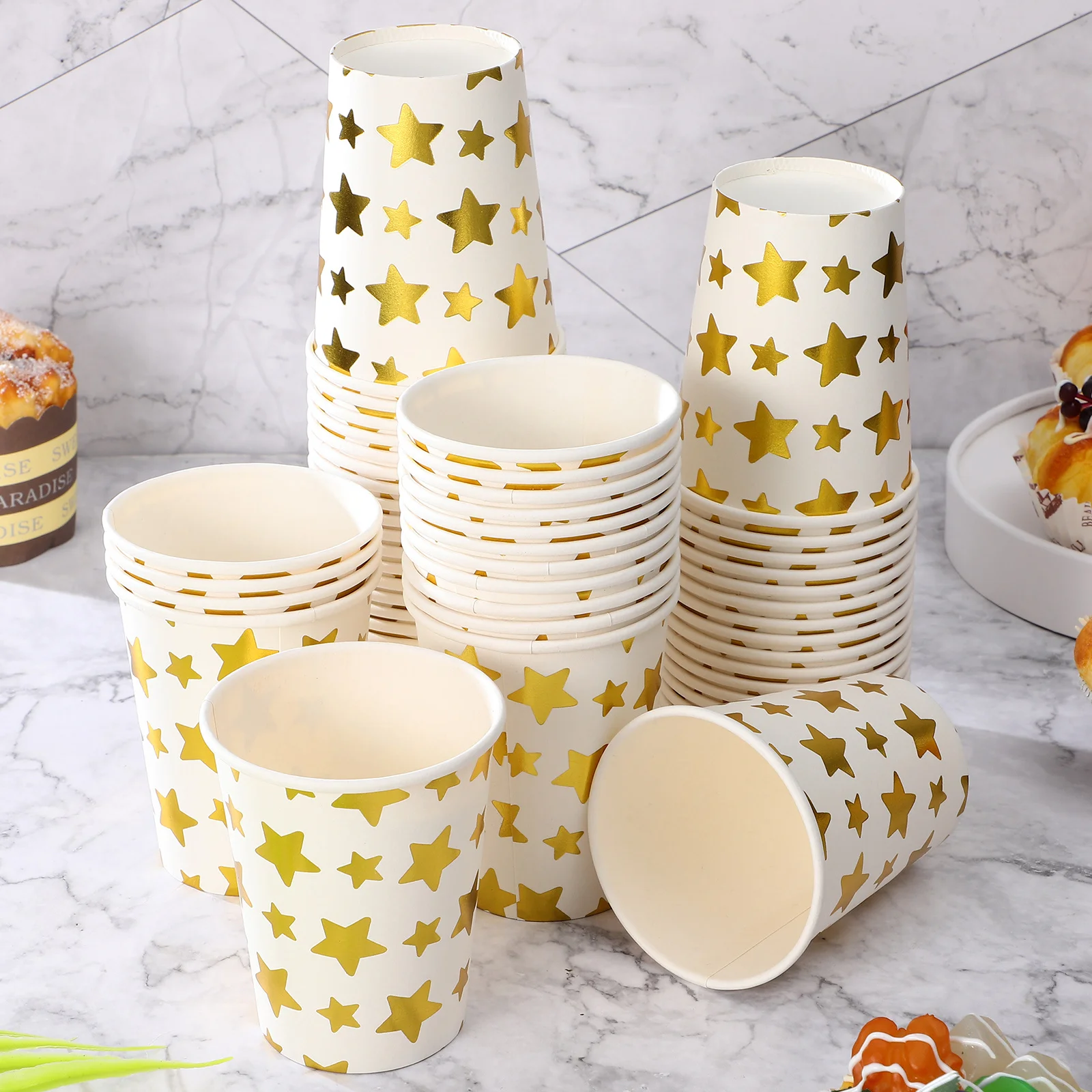 

100 pcs Golden Star Pattern Paper Cups Disposable Drinking Mugs For Party Wedding Holiday Outdoor Events Beverage Tableware Heat