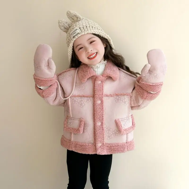 

Зимнее пальто для девочек с бархатом, модная детская одежда, куртка, цельный утолщенный теплый шерстяной свитер, стильная новинка 2023 года