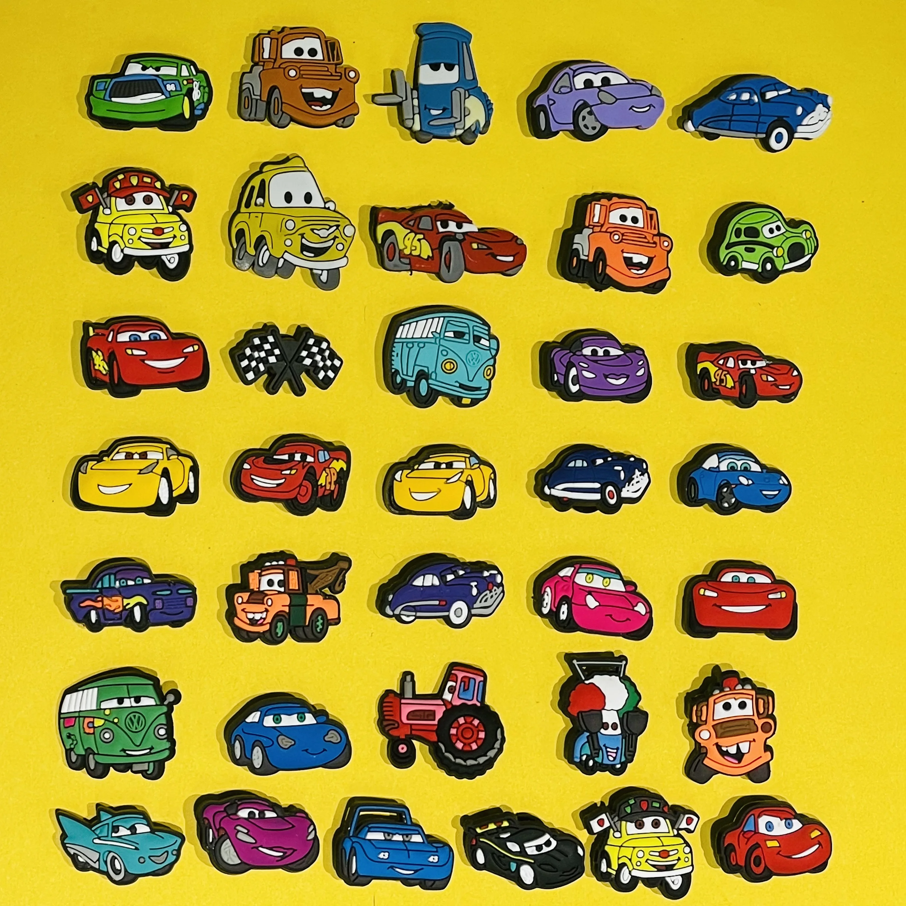 36PCS Cartoon Autos PVC Garten Schuh Charms Für Clogs Pins Sandalen Schuhe Zubehör Loch Slipper Dekoration Kid Party geschenk
