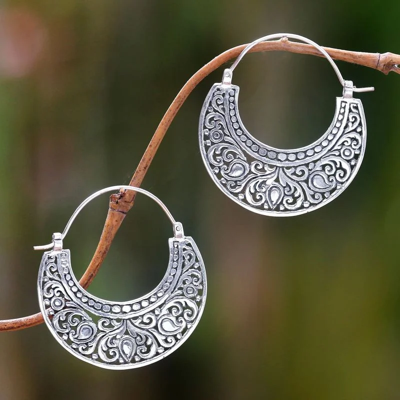 Vintage Semi Circle Boho Earrings Womens Ancient Silver Color Metal Geometry Hollow Engraved Dangle Earrings Jewelry