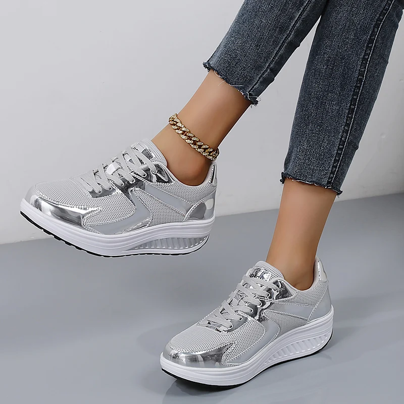 Luxury Style Women Sport Running Shoes Silver Womens Athletic Training Sneakers Large Size 41 42 Girls Street City Walk Shoes