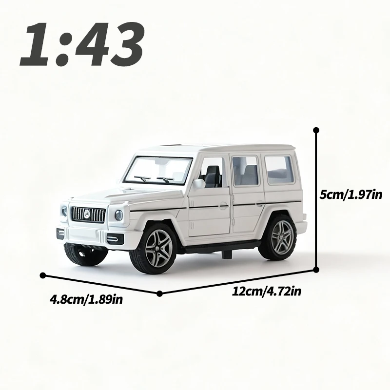 Auto natalizia classica in lega di classe G bianca, modello di auto prefabbricata in scala 1/4, doppie porte apribili, interno squisito, regalo perfetto per collezionisti, adatto per la decorazione domestica, decorazioni per feste, oggetti di scena fotografici, giocattoli per ragazzi e ragazze