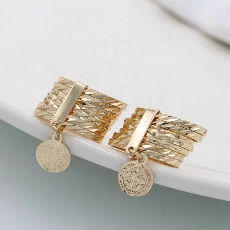 Luck Fashionable 18k Gold Plated Custom Classic Style Oro Laminado Coin Pendant Ring for Girls High Quality Gift Party