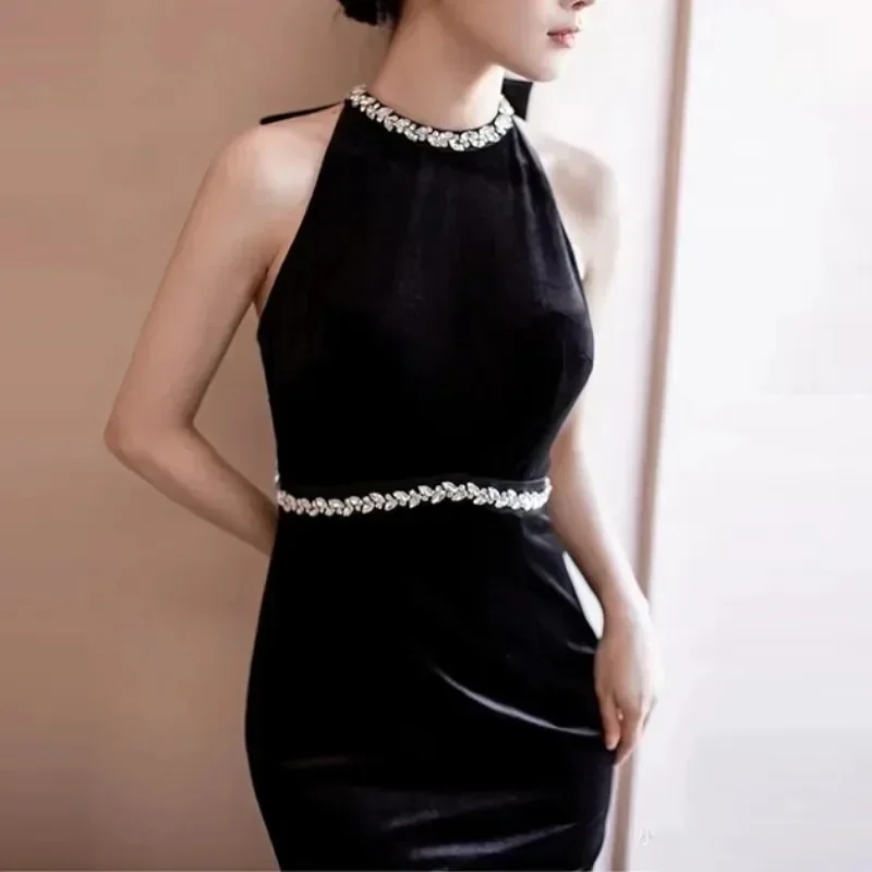 Customized Temperament Hanging Neck Slim Waist Evening Dresses Sleeveless Simple Elegant Wedding Party Vestidos Backless Design