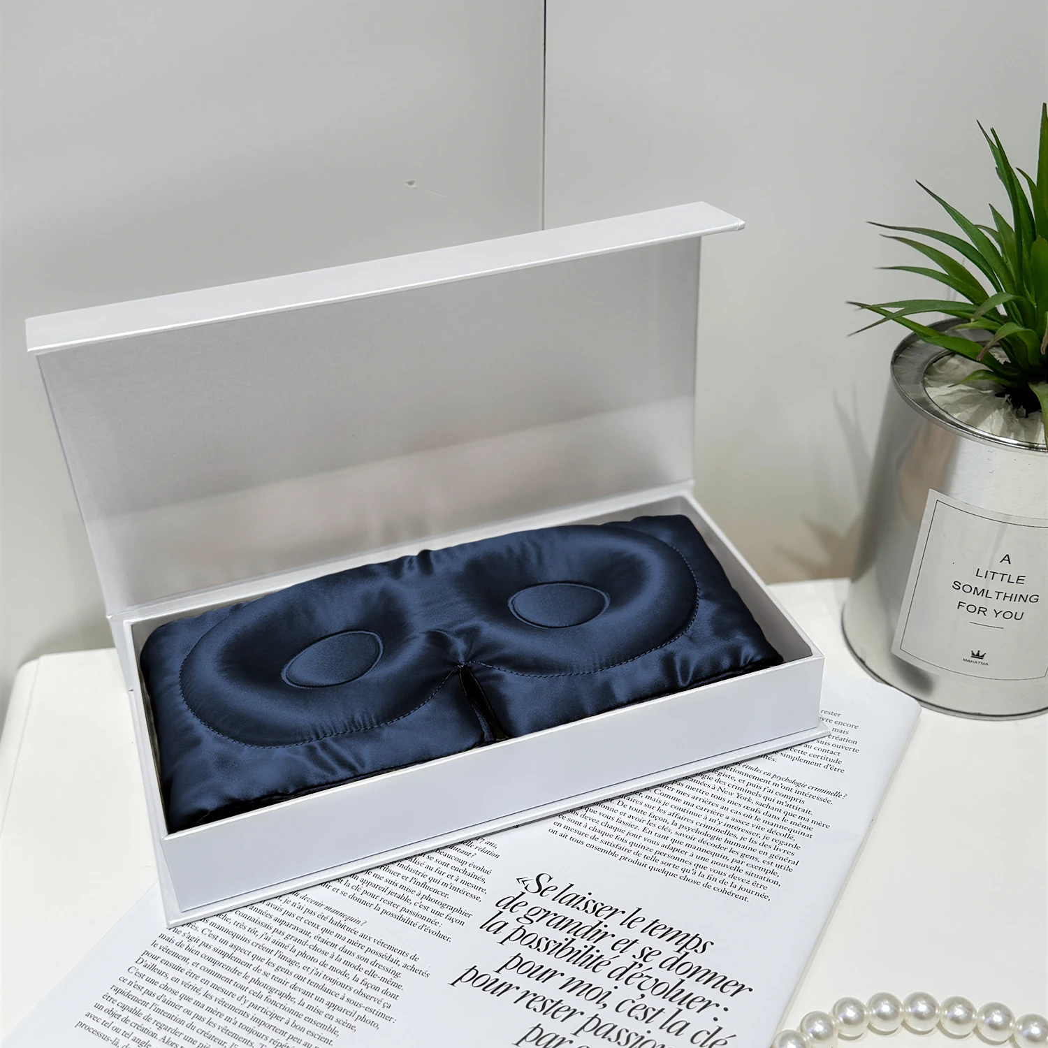 

100% Natural Silk Sleep Mask For Women,3D Contoured No Pressure Eye Cover,Soft Breathable For Sleeping,Luxury Silk Sleep Eyemask