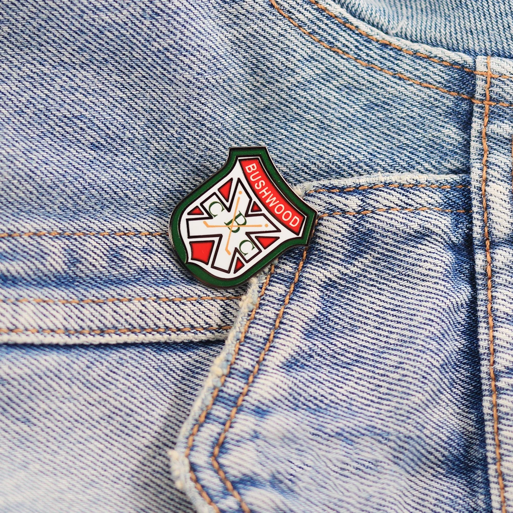 العلبة المقصورة بوشود نادي البلد المينا بروش الفيلم مستوحاة BCC التلبيب دبوس مشجعي الغولف هدية شارة الملحقات جمع