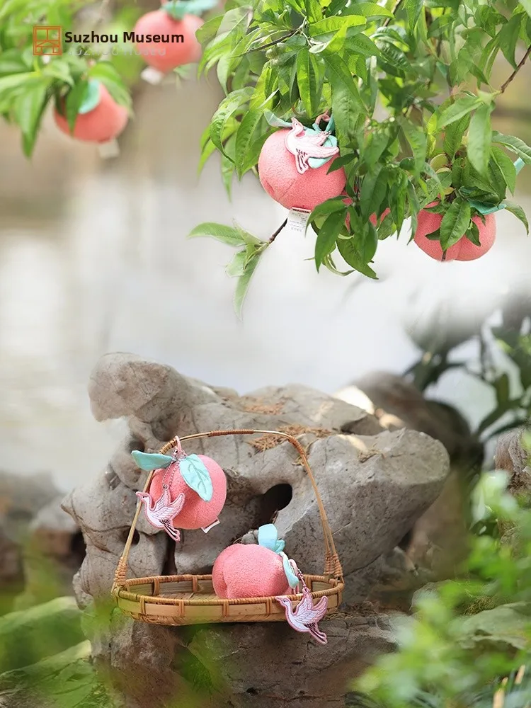 

Suzhou Museum Original Plush Crane Peach Hanging Ornament Bag Charm Doll Toy Creative Birthday Gift for Girls